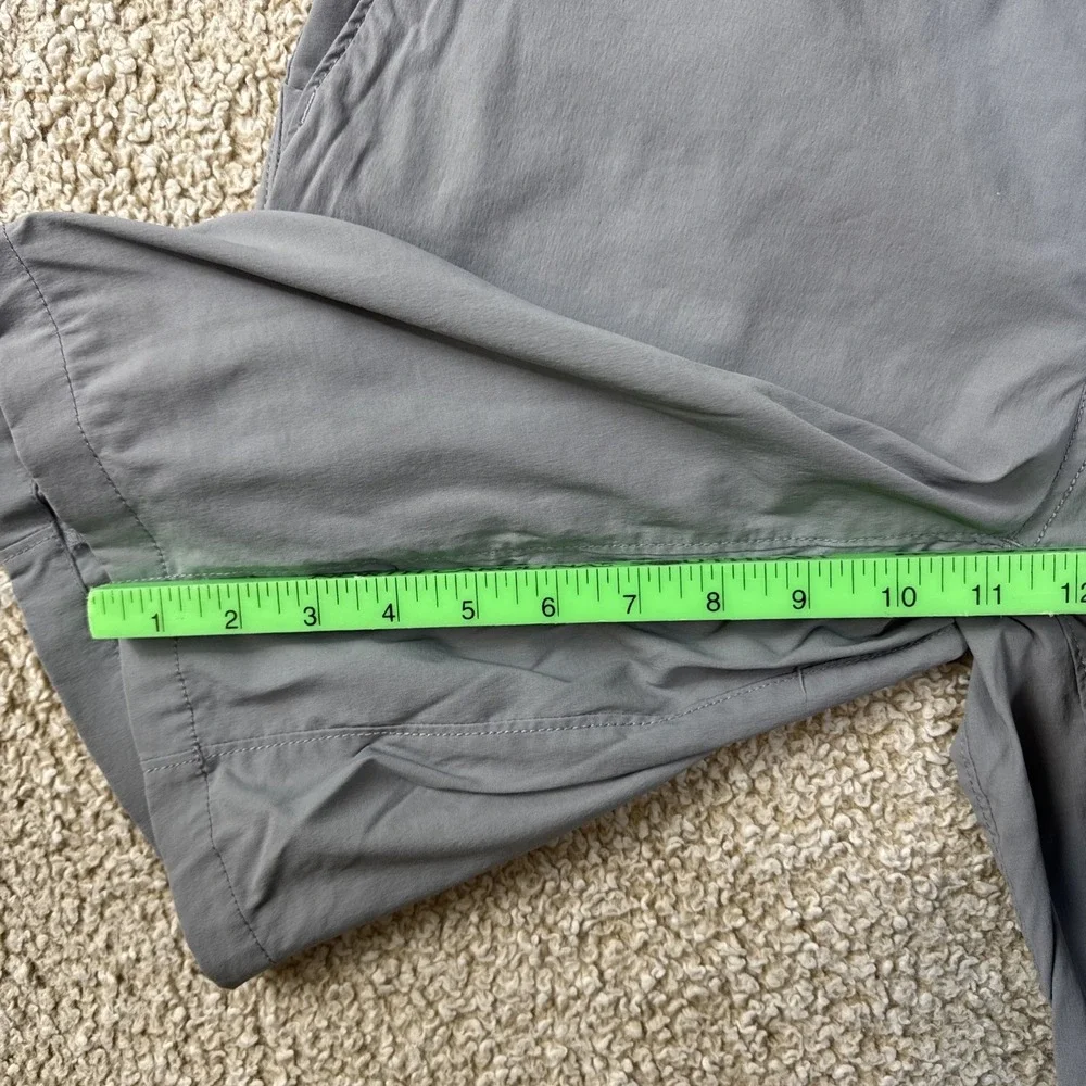 The North Face Mens Grey Flat Front Chino Shorts Size 32 Charcoal Outdoor Hiking
